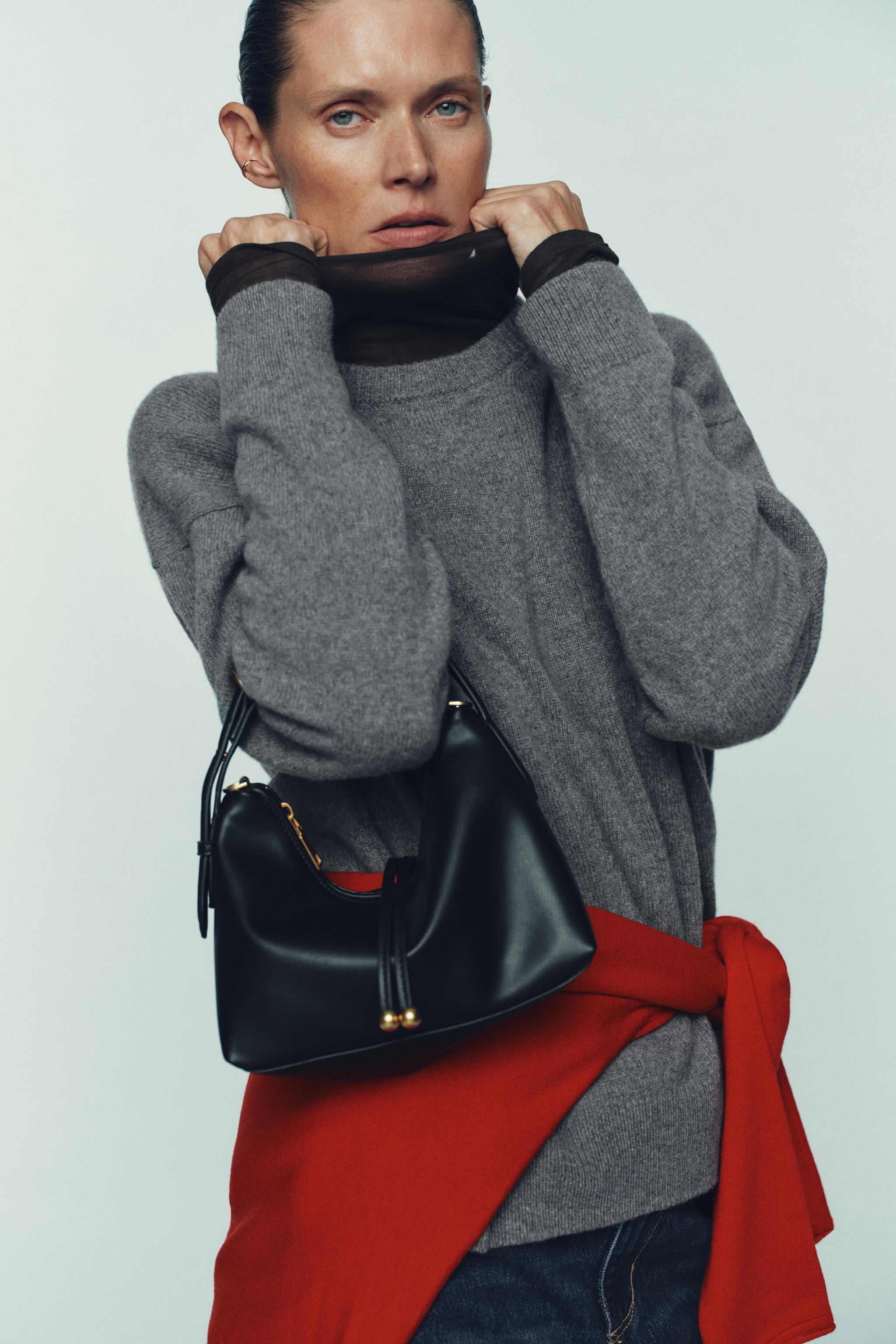 MINI BUCKET BAG WITH BEAD DETAIL